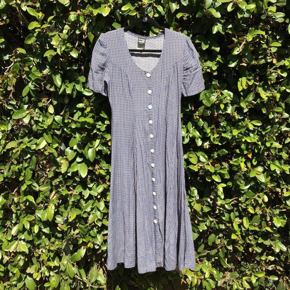 Vintage Floral Button-Front Midi Dress